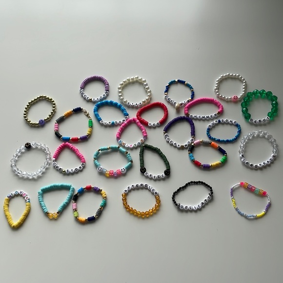 Rachel - 5 Taylor swift eras tour bracelets - Picture 5 of 5